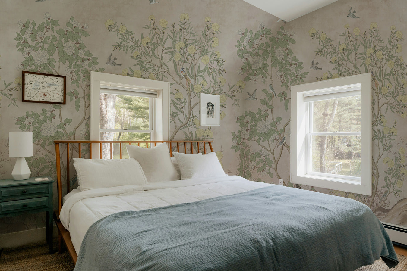 Chinoiserie Peel & Stick Wallpaper – Beige Botanical Toile with Birds & Blossoms